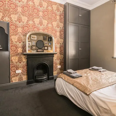 Castle View, Holiday home *